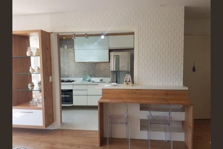 Sala  de apartamento para alugar com 1 quarto, 70m² em Petrópolis, Porto Alegre