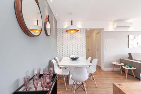 Sala  de apartamento para alugar com 1 quarto, 70m² em Petrópolis, Porto Alegre