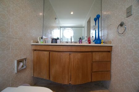 Apartamento à venda com 170m², 4 quartos e 2 vagasBanheiro da Suíte