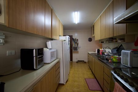 Apartamento à venda com 170m², 4 quartos e 2 vagasCozinha