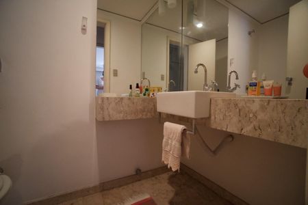 Apartamento à venda com 170m², 4 quartos e 2 vagasLavabo