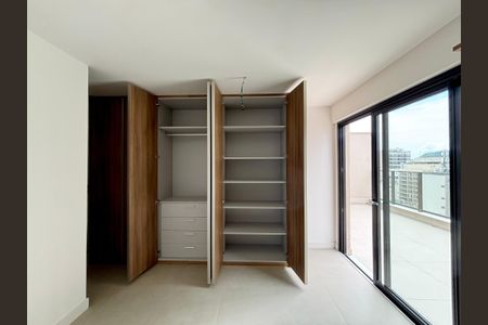 Apartamento à venda com 174m², 3 quartos e 1 vagaSuíte 1