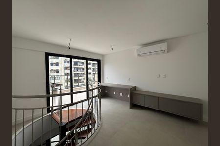 Cobertura - sala 1 de apartamento à venda com 3 quartos, 71m² em Copacabana, Rio de Janeiro