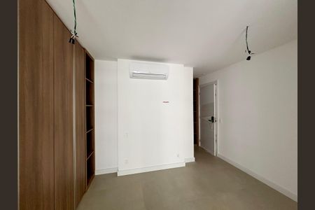 Apartamento à venda com 174m², 3 quartos e 1 vagaSuíte 2