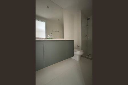 Apartamento à venda com 174m², 3 quartos e 1 vagaSuíte 2 - banheiro