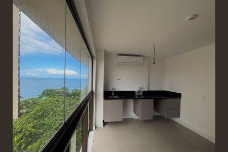 Apartamento à venda com 174m², 3 quartos e 1 vagaVaranda da suíte 2/cozinha