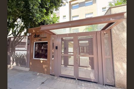 Apartamento para alugar com 69m², 2 quartos e 2 vagasFachada