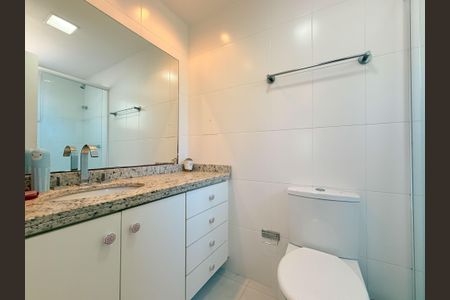 Apartamento para alugar com 69m², 2 quartos e 2 vagasBanheiro da Suíte 