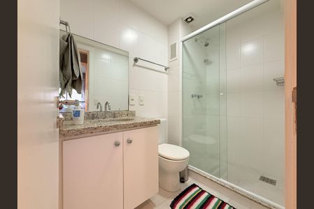 Apartamento para alugar com 69m², 2 quartos e 2 vagasBanheiro Social 