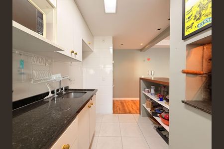 Apartamento para alugar com 69m², 2 quartos e 2 vagasCozinha