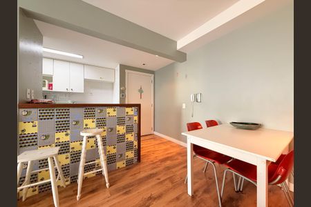 Apartamento para alugar com 69m², 2 quartos e 2 vagasSala