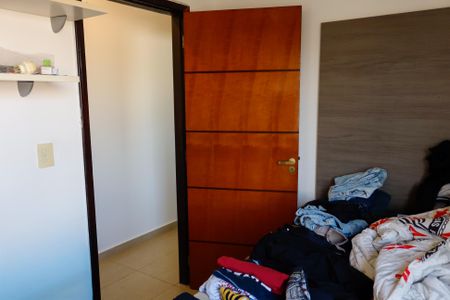 Quarto 1 de casa à venda com 3 quartos, 180m² em Vila Osasco, Osasco