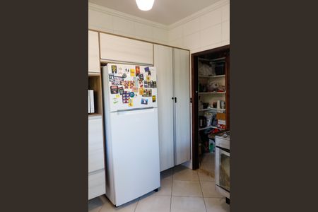 Casa à venda com 180m², 3 quartos e 5 vagas Casa à venda com 180m², 3 quartos e 5 vagasCozinha