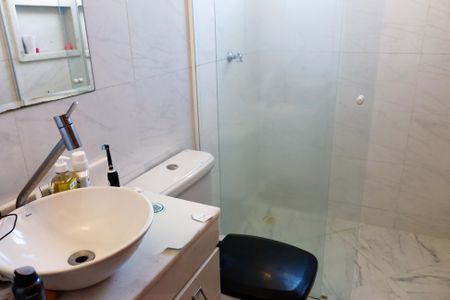 Casa à venda com 180m², 3 quartos e 5 vagas Casa à venda com 180m², 3 quartos e 5 vagasBanheiro da Suíte 2