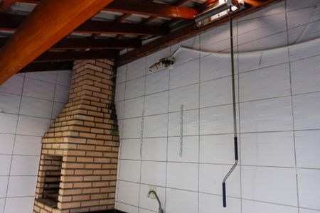 Casa à venda com 180m², 3 quartos e 5 vagas Casa à venda com 180m², 3 quartos e 5 vagasQuintal