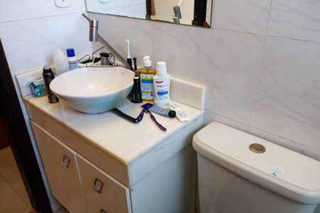 Casa à venda com 180m², 3 quartos e 5 vagas Casa à venda com 180m², 3 quartos e 5 vagasBanheiro da Suíte 2