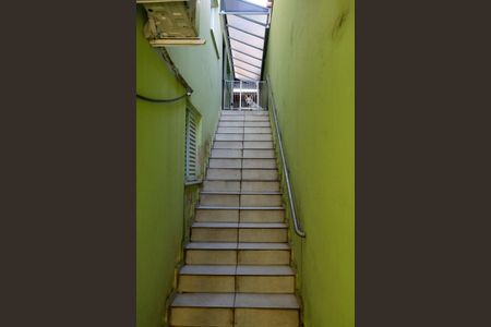 Casa à venda com 180m², 3 quartos e 5 vagas Casa à venda com 180m², 3 quartos e 5 vagasCorredor