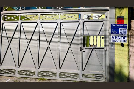 Casa à venda com 180m², 3 quartos e 5 vagas Casa à venda com 180m², 3 quartos e 5 vagasplaca