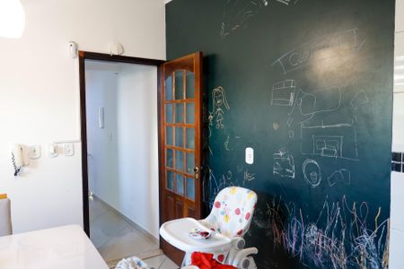 Casa à venda com 180m², 3 quartos e 5 vagas Casa à venda com 180m², 3 quartos e 5 vagasCozinha