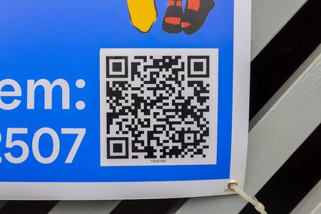 Casa para alugar com 150m², 2 quartos e 2 vagasPlaquinha - Cód.YZUS-429