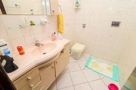 Casa para alugar com 150m², 2 quartos e 2 vagasBanheiro Social 2