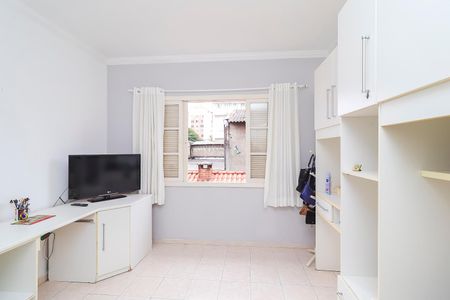 Casa para alugar com 150m², 2 quartos e 2 vagasQuarto 2