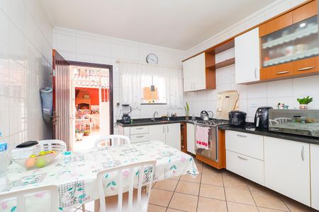 Casa para alugar com 150m², 2 quartos e 2 vagasCozinha