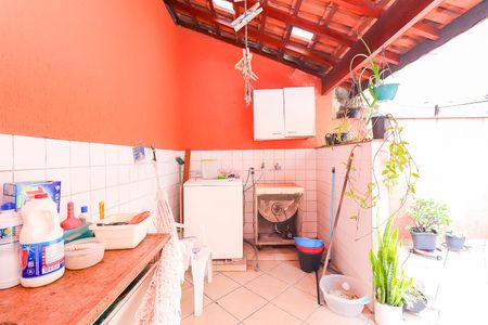 Casa para alugar com 150m², 2 quartos e 2 vagasÁrea de Serviço