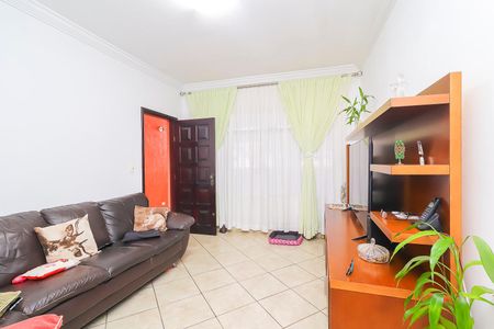 Sala de casa para alugar com 2 quartos, 150m² em Itaquera, São Paulo