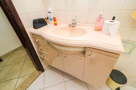 Casa para alugar com 150m², 2 quartos e 2 vagasBanheiro Social 2