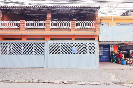 Casa para alugar com 150m², 2 quartos e 2 vagasFachada