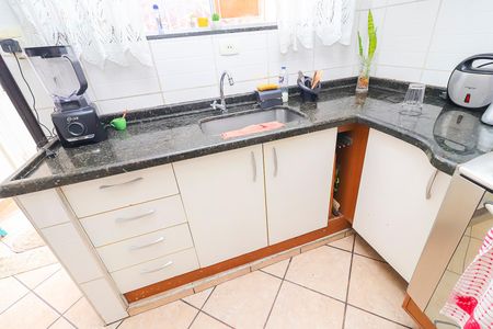 Casa para alugar com 150m², 2 quartos e 2 vagasCozinha - Armários