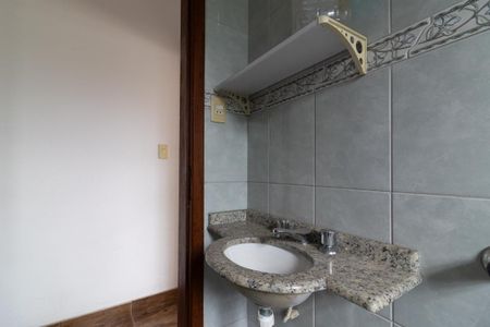 Casa à venda com 187m², 3 quartos e 3 vagas Casa à venda com 187m², 3 quartos e 3 vagasBanheiro