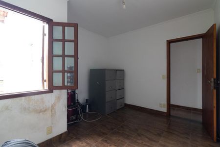 Casa à venda com 187m², 3 quartos e 3 vagas Casa à venda com 187m², 3 quartos e 3 vagasQuarto 2