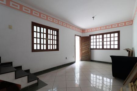 Sala de casa à venda com 3 quartos, 187m² em Parque Paineiras, São Paulo