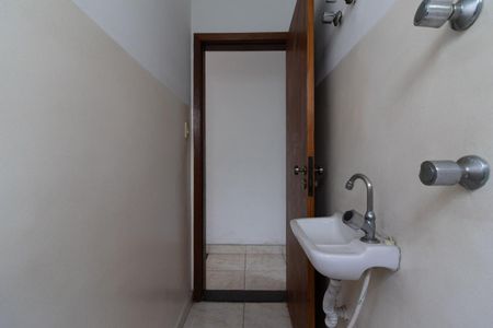 Casa à venda com 187m², 3 quartos e 3 vagas Casa à venda com 187m², 3 quartos e 3 vagasLavabo