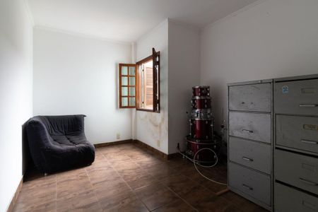 Casa à venda com 187m², 3 quartos e 3 vagas Casa à venda com 187m², 3 quartos e 3 vagasQuarto 2