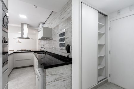 Apartamento à venda com 121m², 2 quartos e 1 vagaCozinha