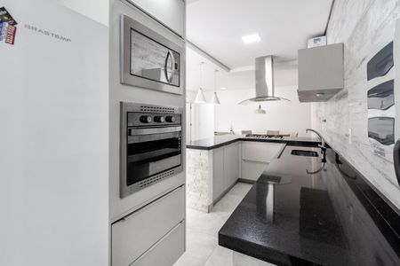 Apartamento à venda com 121m², 2 quartos e 1 vagaCozinha