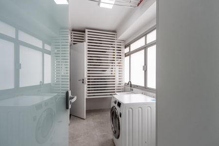 Apartamento à venda com 121m², 2 quartos e 1 vagaÁrea de Serviço