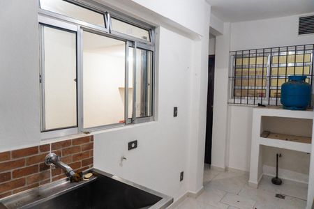 Casa para alugar com 180m², 2 quartos e 2 vagas Casa para alugar com 180m², 2 quartos e 2 vagasLavanderia