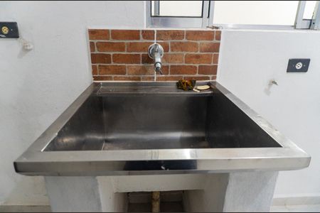 Casa para alugar com 180m², 2 quartos e 2 vagas Casa para alugar com 180m², 2 quartos e 2 vagasLavanderia