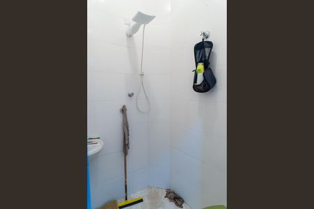 Casa para alugar com 180m², 2 quartos e 2 vagas Casa para alugar com 180m², 2 quartos e 2 vagasBanheiro Social