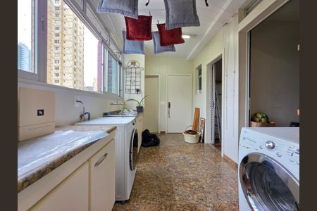 Apartamento à venda com 375m², 4 quartos e 3 vagasÁrea de Serviço 