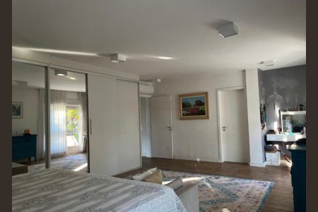 Casa à venda com 4 quartos, 360m² em Jardim Leonor, São Paulo