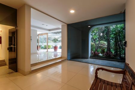 Apartamento à venda com 128m², 2 quartos e 1 vagaHall social