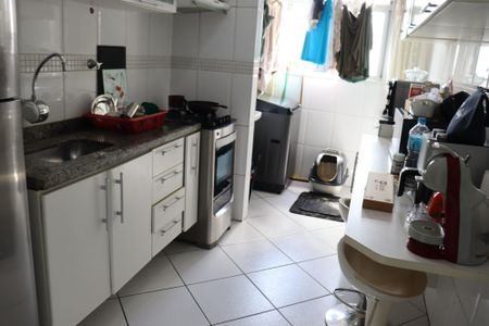 Apartamento à venda com 61m², 2 quartos e 1 vaga Apartamento à venda com 61m², 2 quartos e 1 vagaCozinha