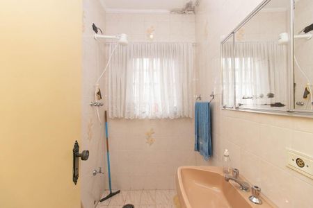 Casa à venda com 123m², 2 quartos e 1 vagaBanheiro