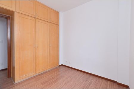 Apartamento para alugar com 121m², 4 quartos e 2 vagasQuarto 2