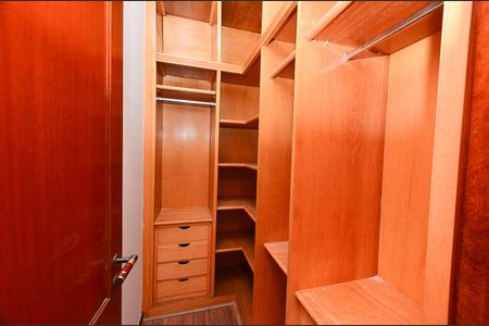 Apartamento para alugar com 121m², 4 quartos e 2 vagasCloset suite